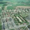 Photos aériennes de "terrain" - Photo réf. 50160 - Les nouvelles cits avec, au centre, le terrain de ptanque.