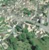 Photos aériennes de "village" - Photo réf. 50287 - L'glise Saint-Pierre au coeur du village.