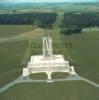 Photos aériennes de "monument" - Photo réf. 52924 - Ce monument voque la bataille de la crte de Vimy (Pas-de-Calais) et a demand 11 ans de travail au sculpteur W. Seymour Allward.