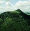 Photos aériennes de "volcan" - Photo réf. 60876 - Volcan le plus haut avec ses 1465m d'altitude, il est au centre de la chane des Puys.