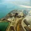 Photos aériennes de "commerce" - Photo réf. 60908 - Le port de commerce avec ses industries sidrurgiques.