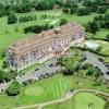 Photos aériennes de "golf" - Photo réf. 61476 - L'Hotel L'Amiraut de Deauville (Calvados), accol au Golf.