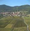 Photos aériennes de Husseren-les-Châteaux (68420) | Haut-Rhin, Alsace, France - Photo réf. A00360 - Point le plus lev de la route des vins.