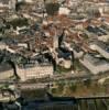 Photos aériennes de "chateaux" - Photo réf. A01280 - L'glise Saint-Martin et le Parlement de Navarre.