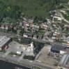Photos aériennes de "seine" - Photo réf. A03306 - Sur les rives de la Seine, le pass industriel de la commune subsiste avec quelques entreprises.