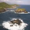 Photos aériennes de "océan" - Photo réf. N005986 - Les vagues venant s'craser sur les rochers sur la cte Martiniquaise.
