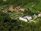 Photos aériennes de "châteaux" - Photo réf. T049336 - Le chteau de Bussy-Rabutin (Situ  Bussy-le-Grand, Cte-d'Or) est class monument historique.