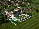 Photos aériennes de "golf" - Photo réf. T049367 - Le chteau de Chailly s'ouvre sur le golf.