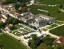 Photos aériennes - Cultures céréales et vigne - Photo réf. T051491 - Le chteau et l'exploitation viticole de Pommard furent cres au 18 sicle.