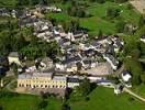 Photos aériennes de "Village" - Photo réf. T053121 - Le coeur du village de Cussy-en-Morvant (Sane-et-Loire) entour de verdure.