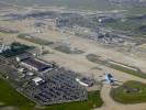 Photos aériennes de "aerodrome" - Photo réf. T082343 - Vue gnrale sur les parkings avion de l'aroport d'Orly.