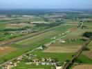 Photos aériennes de "aerodrome" - Photo réf. T068933 - L'arodrome de Lunville-Croismare se situe presque entirement sur la commune de Chanteux.