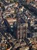 Photos aériennes de "Strasbourg" - Photo réf. T069737 - L'imposante cathdrale Notre-Dame de Strasbourg (Bas-Rhin) est le monument principal du classement de la Grande Ile de Strasbourg au Patrimoine Mondial de l'UNESCO.