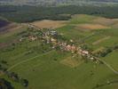 Photos aériennes de "lorraine" - Photo réf. T085341 - Le village de Kirviller en Moselle et sa forme en longueur typiquement lorraine.