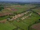 Photos aériennes de "village" - Photo réf. T087890 - Le village de Burtoncourt en Moselle est typiquement lorrain avec une forme tout en longueur.