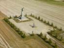 Photos aériennes de "mémorial" - Photo réf. U100223 - Une grande statue reprsentant le Gnral Kellermann est rige sur le site de la clbre bataille de Valmy (20 Septembre 1792),  proximit du Moulin.