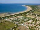Photos aériennes de "littoral" - Photo réf. U109898 - Un des nombreux campings de l'Ile de R.
