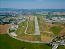Photos aériennes de "aerodrome" - Photo réf. U110414 - En approche finale piste 34  l'aroport de Lyon-Bron.