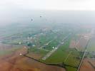 Photos aériennes de "montgolfière" - Photo réf. U112031 - Record Mondial de dcollage en ligne : 343 montgolfires le Mercredi 27 Juillet 2011.