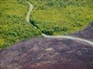 Photos aériennes de "volcan" - Photo réf. E125275 - Les coules de lave sont frquentes et marquent le paysage.