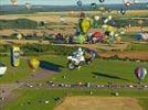 Photos aériennes de "montgolfière" - Photo réf. E128505 - Lorraine Mondial Air Ballons 2013 : Vol du Mercredi 31 Juillet le soir lors du Record Mondial de Dcollage en Masse. (Greatest Mass Ascent)