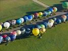  - Photo réf. E128561 - Lorraine Mondial Air Ballons 2013 : Vol du Jeudi 1 Aot le matin lors du Record Mondial de Dcollage en Ligne. (The Great Line, In-line Mass Ascent)