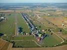 Photos aériennes de "LMAB" - Photo réf. E128574 - Lorraine Mondial Air Ballons 2013 : Vol du Jeudi 1 Aot le matin lors du Record Mondial de Dcollage en Ligne. (The Great Line, In-line Mass Ascent)