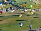 Photos aériennes de "LMAB" - Photo réf. E128584 - Lorraine Mondial Air Ballons 2013 : Vol du Jeudi 1 Aot le matin lors du Record Mondial de Dcollage en Ligne. (The Great Line, In-line Mass Ascent)