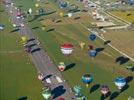 Photos aériennes de "LMAB" - Photo réf. E128598 - Lorraine Mondial Air Ballons 2013 : Vol du Jeudi 1 Aot le matin lors du Record Mondial de Dcollage en Ligne. (The Great Line, In-line Mass Ascent)