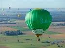 Photos aériennes - Mondial Air Ballons 2013 - Photo réf. E128636 - Lorraine Mondial Air Ballons 2013 : Vol du Jeudi 1 Aot le matin lors du Record Mondial de Dcollage en Ligne. (The Great Line, In-line Mass Ascent)
