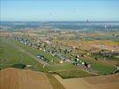Photos aériennes de "montgolfière" - Photo réf. E128649 - Lorraine Mondial Air Ballons 2013 : Vol du Jeudi 1 Aot le matin lors du Record Mondial de Dcollage en Ligne. (The Great Line, In-line Mass Ascent)