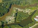 Photos aériennes de "jardins" - Photo réf. E133859 - Jardins de particuliers entre les canaux lis aux fortifications