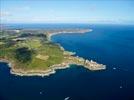 Photos aériennes de "Plan" - Photo réf. E144756 - Le Fort de la Latte sur la pointe du mme nom et en arrire-plan le Cap Frhel