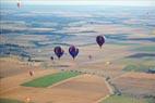 Photos aériennes - Mondial Air Ballons 2015 - Photo réf. C157937 - Lorraine Mondial Air Ballons 2015 : Vol du Dimanche 26 Juillet le matin lors du Record Mondial de Dcollage en Ligne. (The Great Line, In-line Mass Ascent)