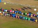 Photos aériennes de "montgolfière" - Photo réf. E157769 - Lorraine Mondial Air Ballons 2015 : Vol du Dimanche 26 Juillet le matin lors du Record Mondial de Dcollage en Ligne. (The Great Line, In-line Mass Ascent)