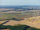  - Photo réf. E157782 - Lorraine Mondial Air Ballons 2015 : Vol du Dimanche 26 Juillet le matin lors du Record Mondial de Dcollage en Ligne. (The Great Line, In-line Mass Ascent)