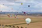 Photos aériennes - Mondial Air Ballons 2017 - Photo réf. E166006 - Mondial Air Ballons 2017 : Vol du Samedi 22 Juillet le soir.