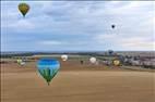 Photos aériennes - Mondial Air Ballons 2017 - Photo réf. E166081 - Mondial Air Ballons 2017 : Vol du Samedi 22 Juillet le soir.