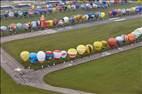 Photos aériennes - Mondial Air Ballons 2017 - Photo réf. E166174 - Mondial Air Ballons 2017 : Vol du Vendredi 28 Juillet le matin : Record du monde de dcollage en ligne, 456 montgolfires !
