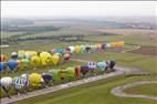 Photos aériennes - Mondial Air Ballons 2017 - Photo réf. E166184 - Mondial Air Ballons 2017 : Vol du Vendredi 28 Juillet le matin : Record du monde de dcollage en ligne, 456 montgolfires !