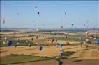 Photos aériennes de "Air" - Photo réf. E172941 - Grand Est Mondial Air Ballons 2019 : Grande Ligne du lundi 29 Juillet au matin.