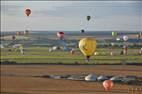 Photos aériennes de Chambley-Bussières (54890) | Meurthe-et-Moselle, Lorraine, France - Photo réf. E174853 - Grand Est Mondial Air Ballons 2021 : Grande Ligne du Dimanche 25 Juillet au matin.