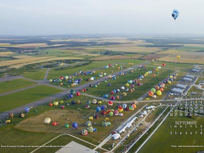 Envol du 27 juillet au soir pendant le Lorraine Mondial Air Ballons 2013 à Chambley