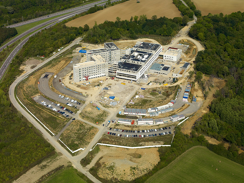 Photo aérienne suivi de chantier Construction d'un hôpital en Lorraine