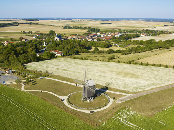 Photo aérienne du Moulin de Valmy