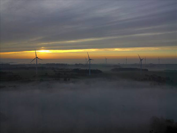 Photo aérienne d'un parc éolien à Blâmont (Lorraine)