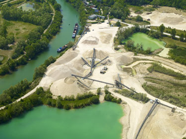 Photo aérienne de la sablière de Vimpelles (Seine-et-Marne)