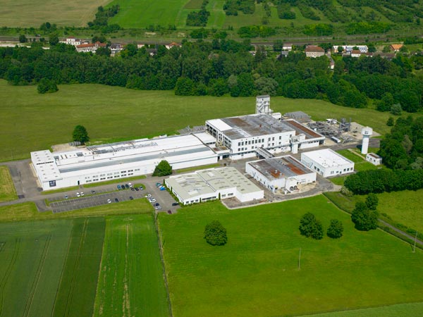 Photo aérienne d'une usine à Tronville-en-Barrois