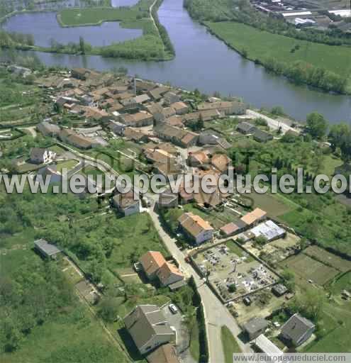 Photo aérienne de Autreville-sur-Moselle