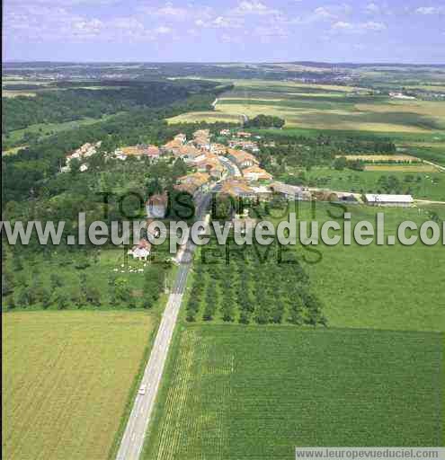 Photo aérienne de Omelmont